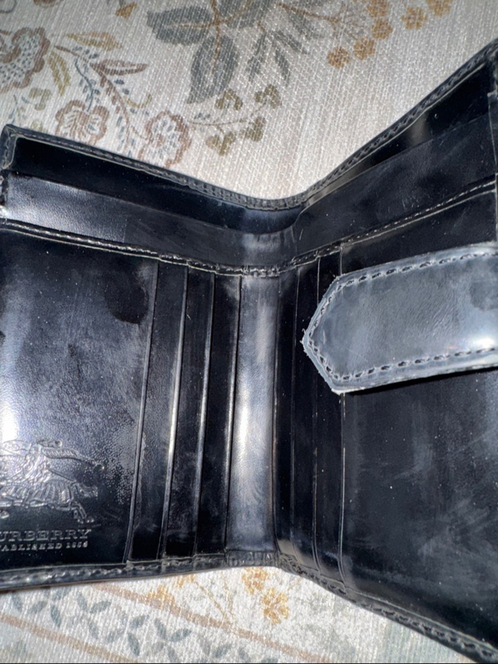Burberry Black Leather Card Wallet with Equestrian Emboss - Picture 3 of 9